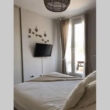 Villa À deux pas de la mer : SPA, billard et baby-foot Carqueiranne