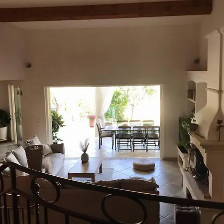 À deux pas de la mer : SPA, billard et baby-foot Villa Carqueiranne
